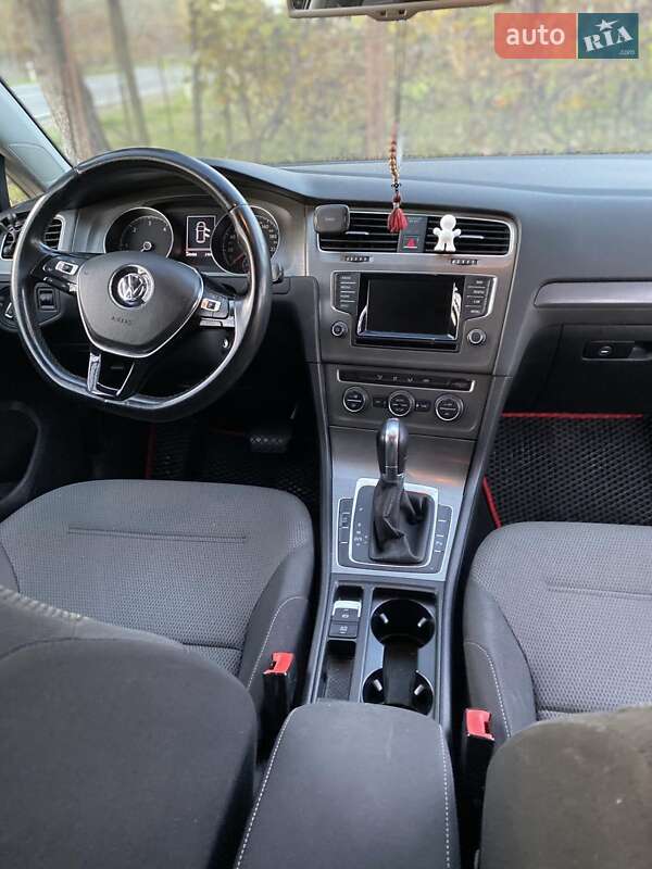 Хетчбек Volkswagen Golf 2013 в Мукачевому