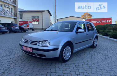 Хетчбек Volkswagen Golf 2002 в Львові