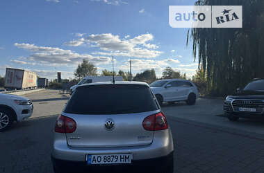 Хэтчбек Volkswagen Golf 2007 в Ужгороде