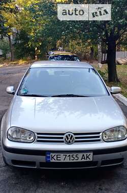 Хэтчбек Volkswagen Golf 2001 в Днепре