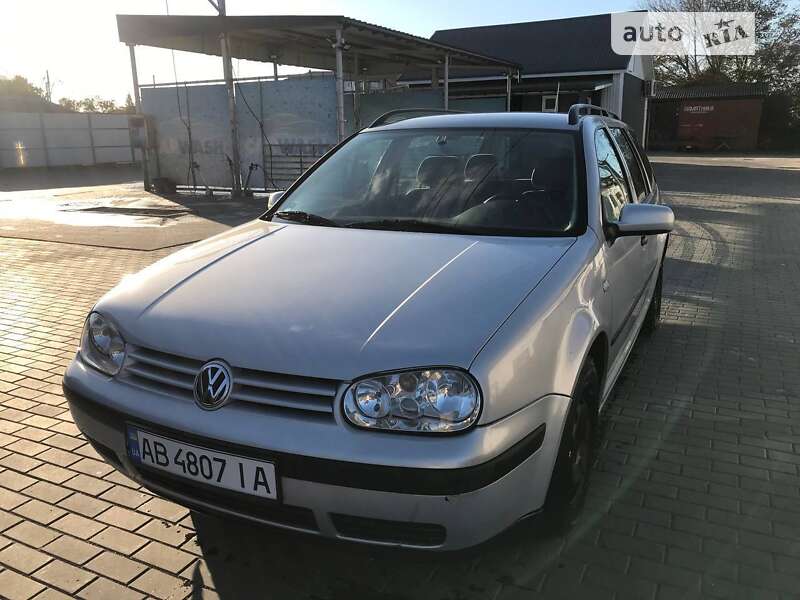 Универсал Volkswagen Golf 2000 в Малине