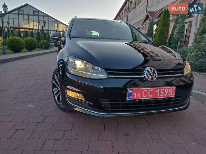 Универсал Volkswagen Golf 2015 в Стрые