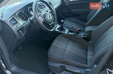 Универсал Volkswagen Golf 2015 в Стрые