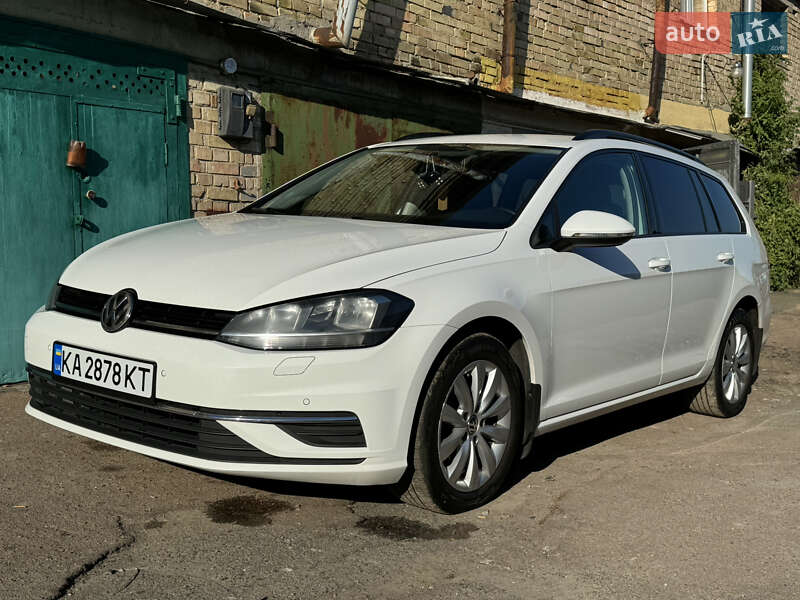 Универсал Volkswagen Golf 2017 в Киеве
