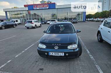 Хетчбек Volkswagen Golf 2000 в Черкасах