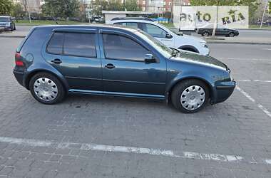 Хэтчбек Volkswagen Golf 2000 в Черкассах