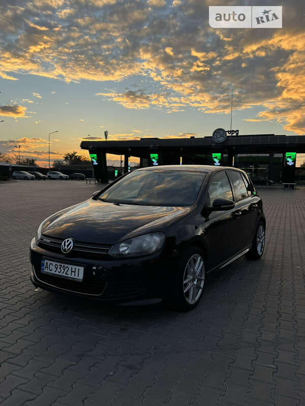 Хетчбек Volkswagen Golf 2011 в Луцьку