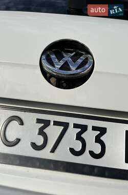 Універсал Volkswagen Golf 2016 в 
