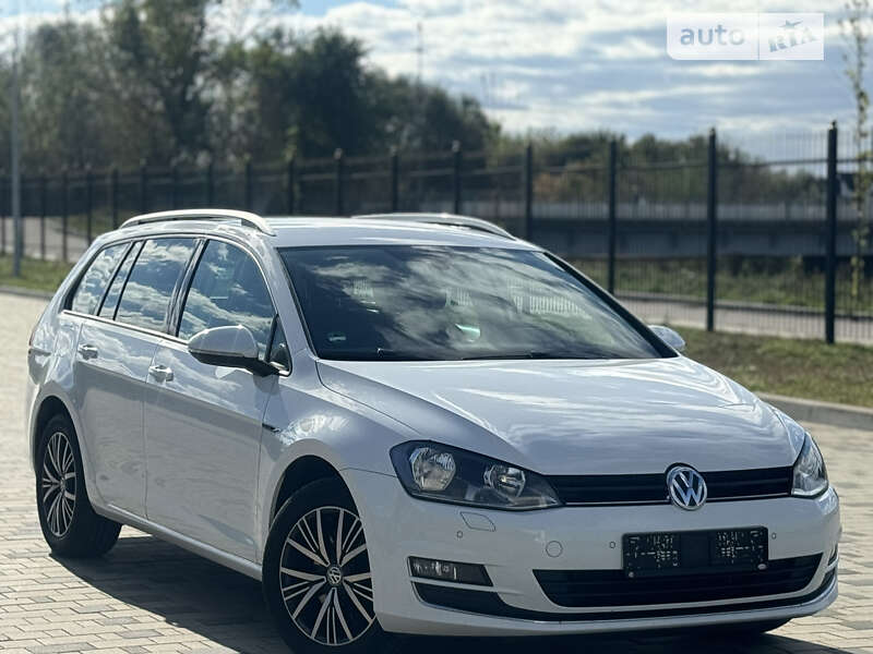 Универсал Volkswagen Golf 2015 в Ковеле