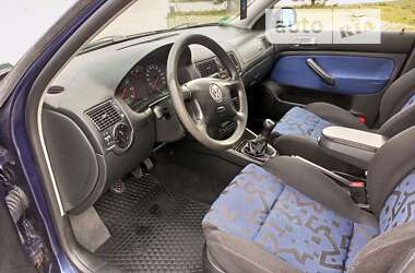 Хэтчбек Volkswagen Golf 1998 в Хмельницком