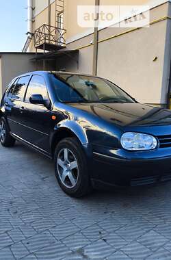 Хэтчбек Volkswagen Golf 1998 в Дубно