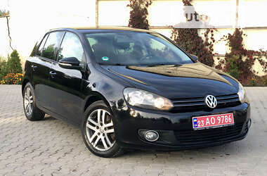 Хэтчбек Volkswagen Golf 2010 в Староконстантинове