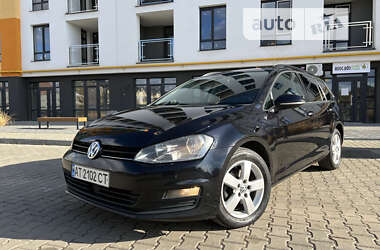 Універсал Volkswagen Golf 2013 в Івано-Франківську