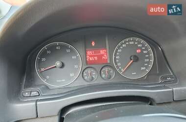 Хэтчбек Volkswagen Golf 2007 в 