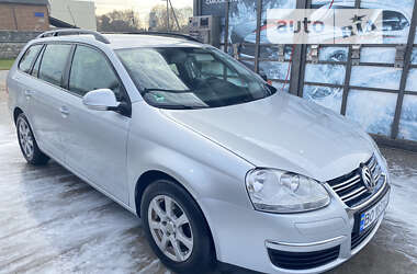 Універсал Volkswagen Golf 2009 в Збаражі