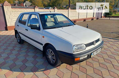 Хэтчбек Volkswagen Golf 1995 в Николаеве