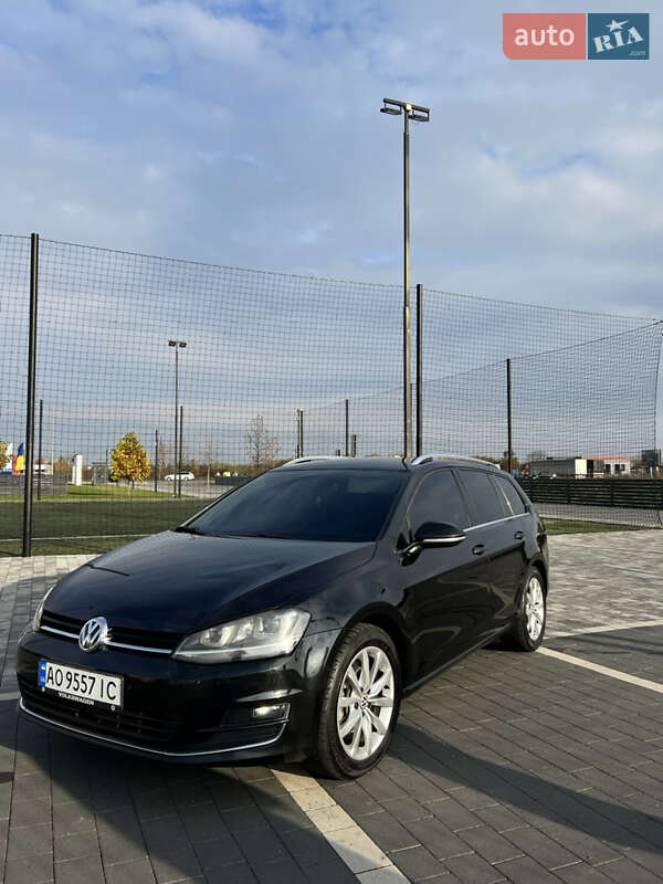 Универсал Volkswagen Golf 2013 в Мукачево