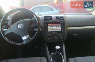 Хэтчбек Volkswagen Golf 2007 в Чернигове