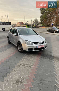 Хэтчбек Volkswagen Golf 2005 в Виннице