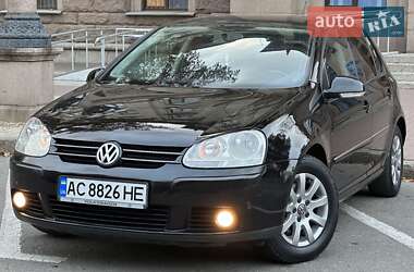 Хетчбек Volkswagen Golf 2008 в Миколаєві