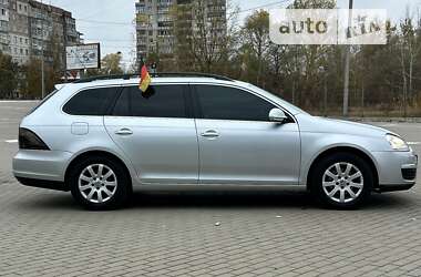 Універсал Volkswagen Golf 2009 в Сумах