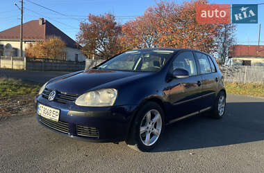 Хетчбек Volkswagen Golf 2004 в Івано-Франківську