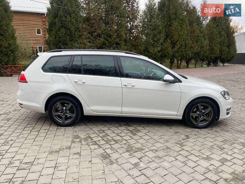 Универсал Volkswagen Golf 2014 в Львове