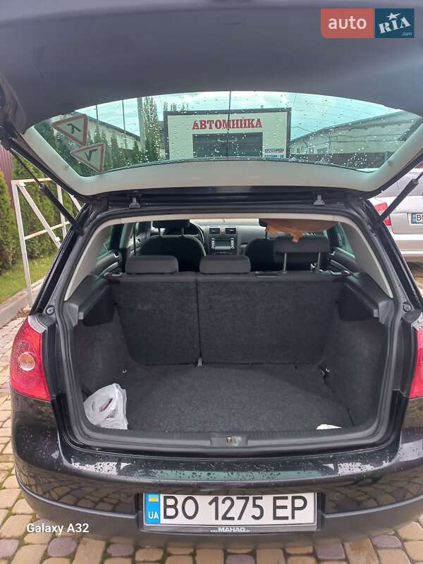 Хэтчбек Volkswagen Golf 2007 в Теребовле