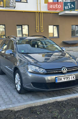 Универсал Volkswagen Golf 2012 в Луцке