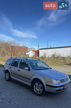 Универсал Volkswagen Golf 2001 в Луцке