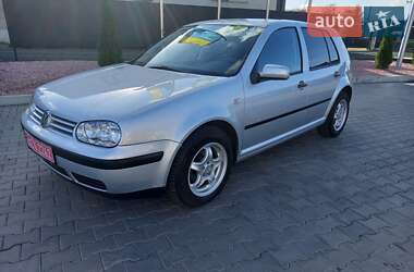 Хэтчбек Volkswagen Golf 2001 в Луцке