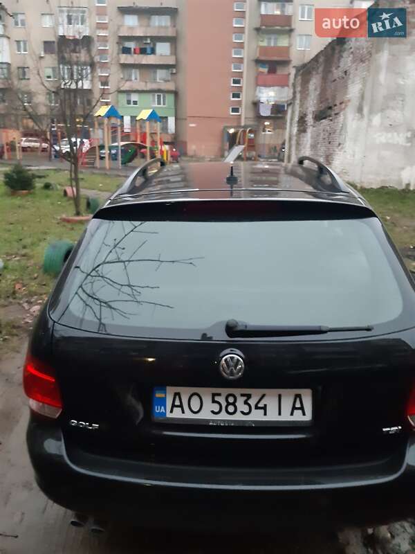 Універсал Volkswagen Golf 2009 в Ужгороді