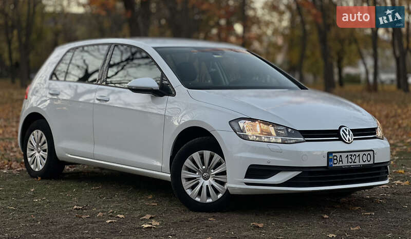 Хетчбек Volkswagen Golf 2020 в Кропивницькому