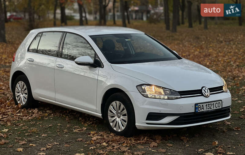 Хетчбек Volkswagen Golf 2020 в Кропивницькому