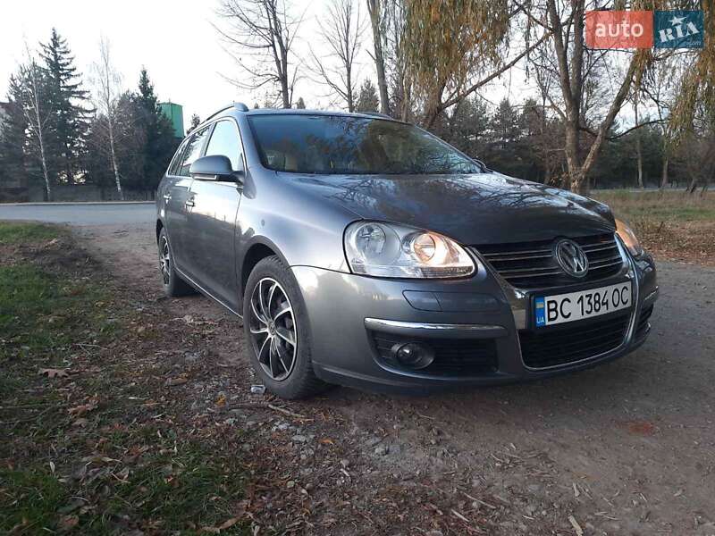 Універсал Volkswagen Golf 2007 в Самборі