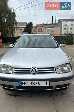 Хэтчбек Volkswagen Golf 2003 в Львове