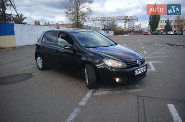 Хетчбек Volkswagen Golf 2010 в Києві