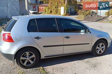 Хетчбек Volkswagen Golf 2007 в Запоріжжі