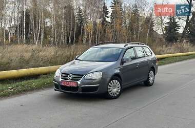 Универсал Volkswagen Golf 2009 в Коростене