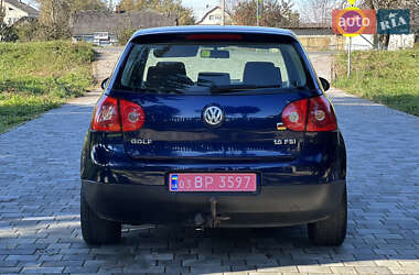 Хетчбек Volkswagen Golf 2005 в Старокостянтинові