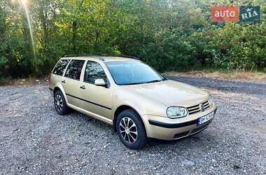 Універсал Volkswagen Golf 2002 в Запоріжжі