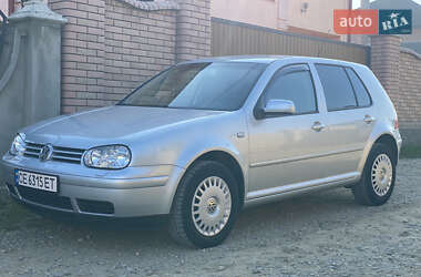 Хетчбек Volkswagen Golf 2003 в Чернівцях