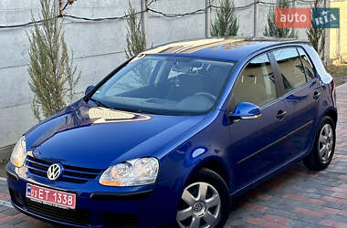 Хэтчбек Volkswagen Golf 2006 в Днепре