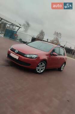 Хэтчбек Volkswagen Golf 2010 в Гоще