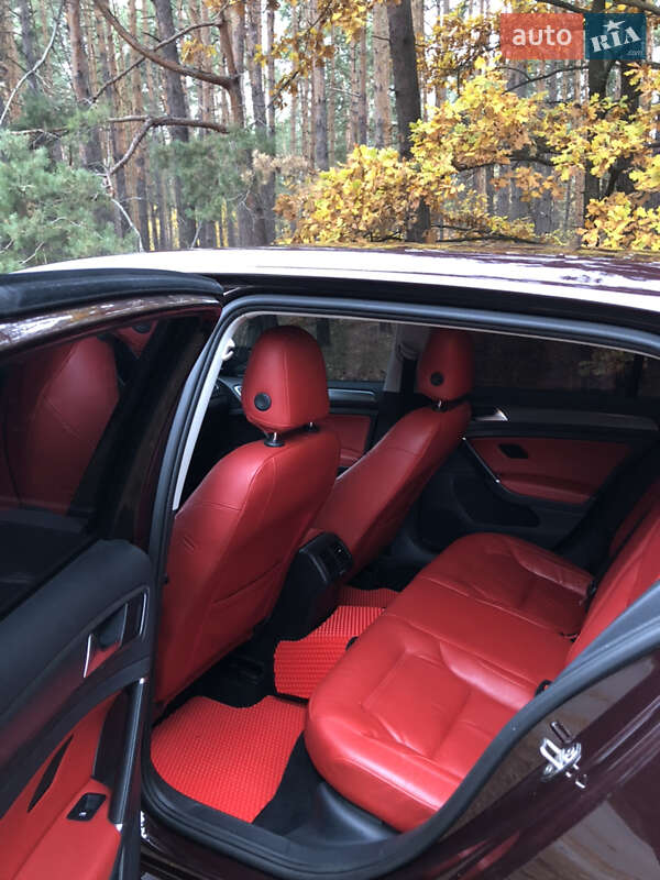 Хетчбек Volkswagen Golf 2017 в Вишгороді