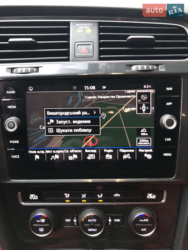 Хетчбек Volkswagen Golf 2017 в Вишгороді