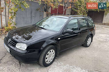 Универсал Volkswagen Golf 2001 в Николаеве