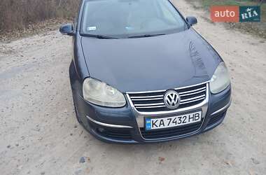 Универсал Volkswagen Golf 2008 в Буче