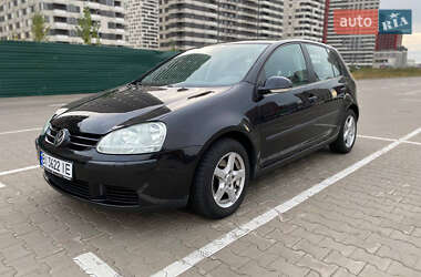 Хэтчбек Volkswagen Golf 2005 в Лубнах