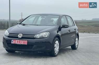 Хетчбек Volkswagen Golf 2010 в Горохові